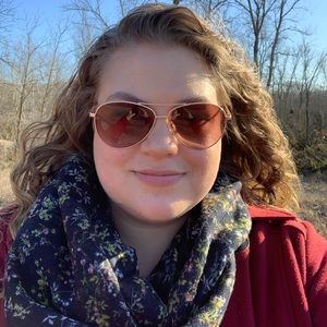 Meet your Posher, Lisa